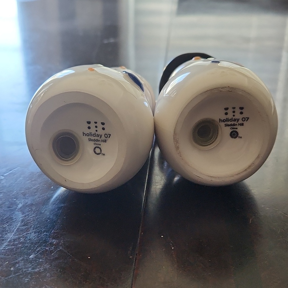 Snowman Salt & Pepper Shaker Set - Picture 4 of 5